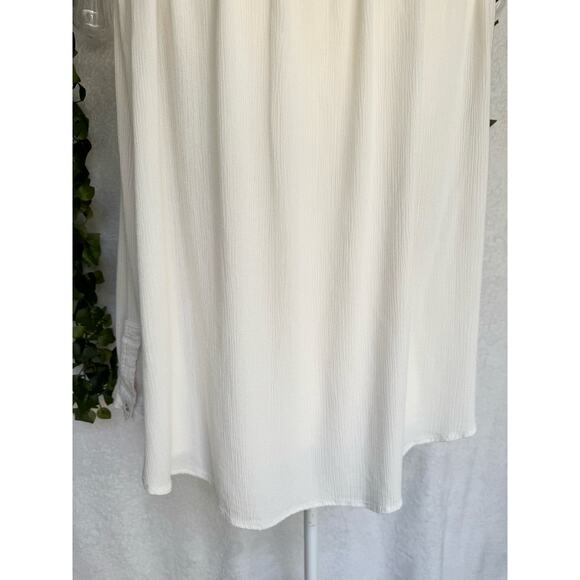 Altar'd State Oversized White Rayon Long Sleeve Half Button Up Top Women's Small - Picture 10 of 11